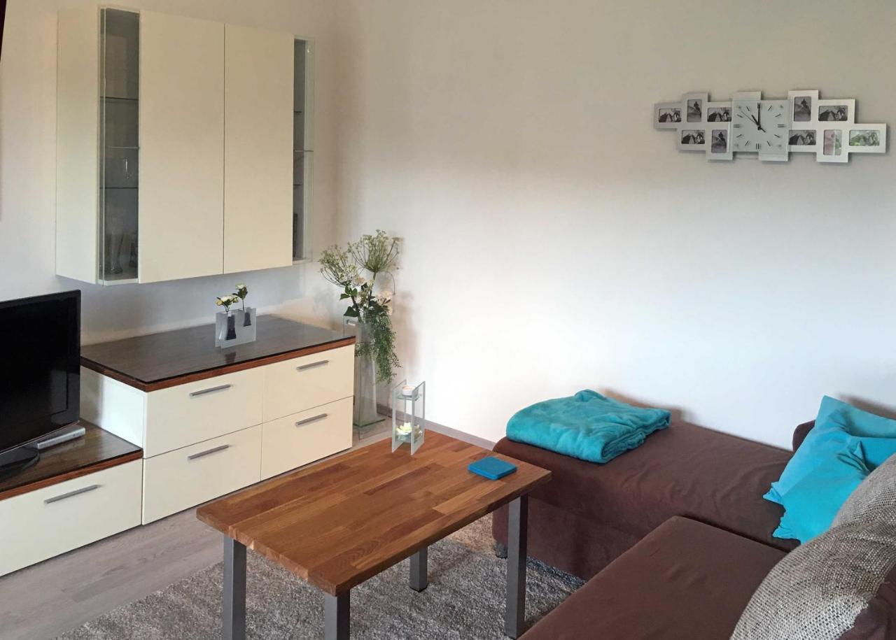 Ferienwohnung Im Paradies Momlingen Exterior photo